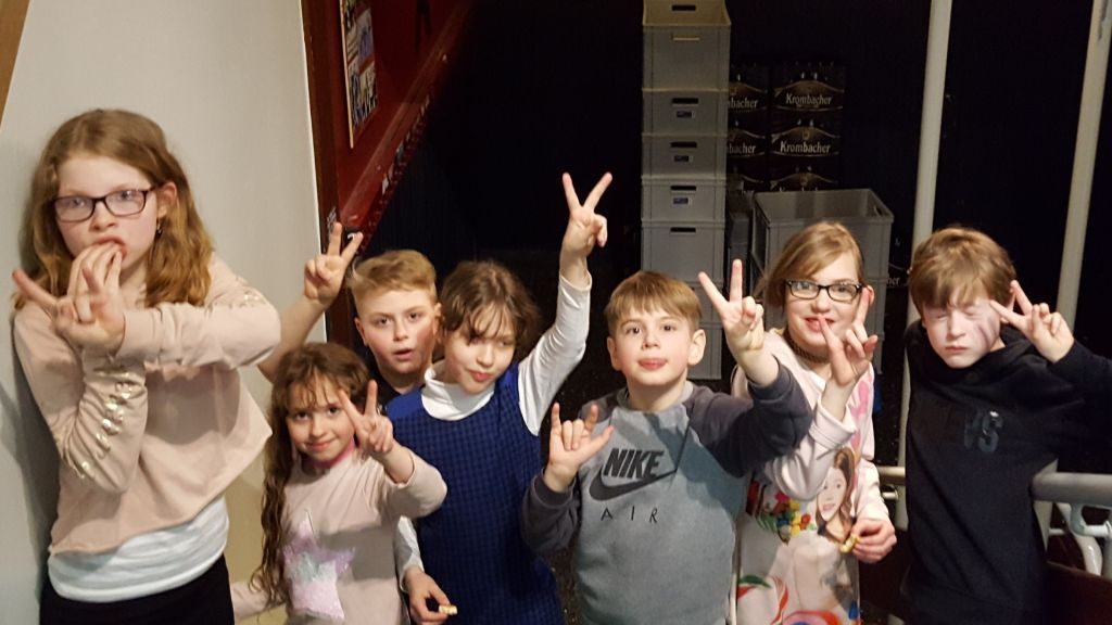 Die Freaky-Friday-Kids aus Kirchhundem verbrachten einen bunten Nachmittag in der OT Grevenbrück. von privat