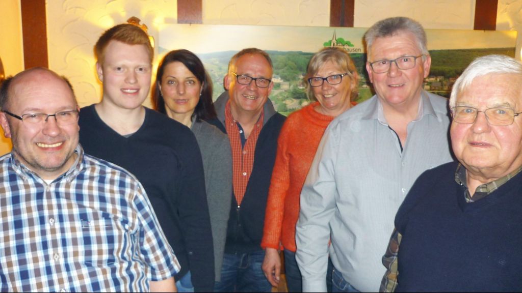 Der Vorstand der BI Rehringhauser Berge: Georg Nies, Simon Schmelzer, Jutta Ohm, Christof Gerhard, Christina Gerhard, Rudolf Ottersbach und Siegfried Hoberg (von links). von privat