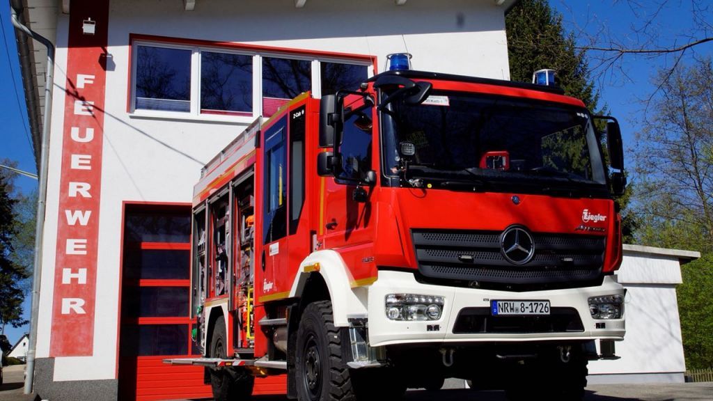 Die Feuerwehr Hofolpe weiht am Pfingstsamstag das neue Löschfahrzeug ein. von privat