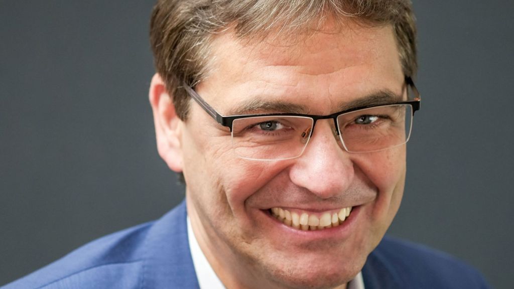 CDU-Europaabgeordnete Dr. Peter Liese ist für die Abschaffung des Wanderzirkusses der Europäischen Union. von Europabüro