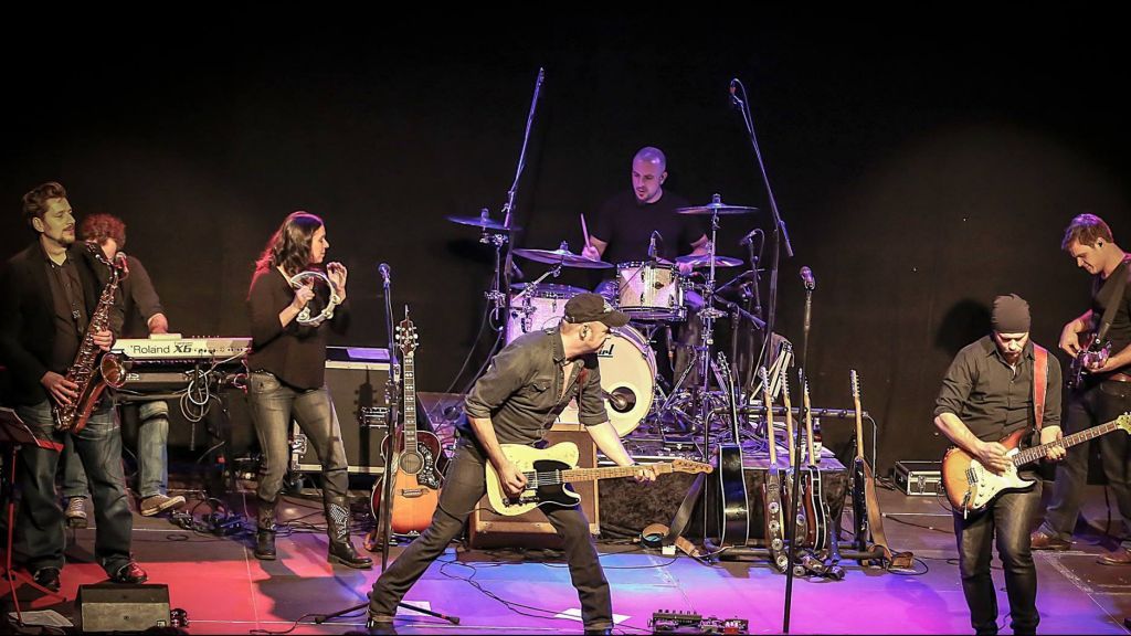 Die Bruce Springsteen Tribute Band „Bosstime“ zelebriert die größten Hits des Rockstars in der Stadthalle Attendorn. Der Vorverkauf hat begonnen. von Thomas Heinen