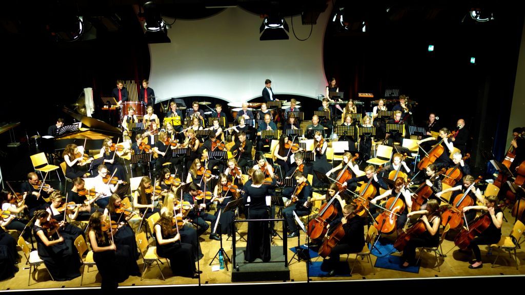 Das Orchester des Rivius-Gymnasiums in Attendorn hatte zum Sommerkonzert eingeladen. von privat