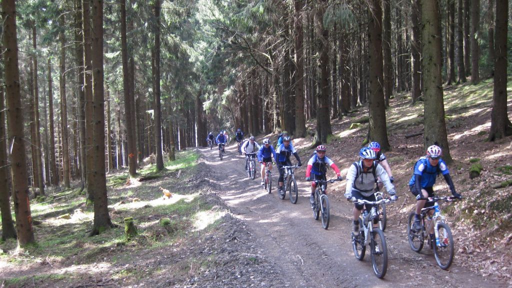 Der SGV Meggen lädt zu einer Mountainbike-Tour über unbekannte Trails. von Rüdiger Czech