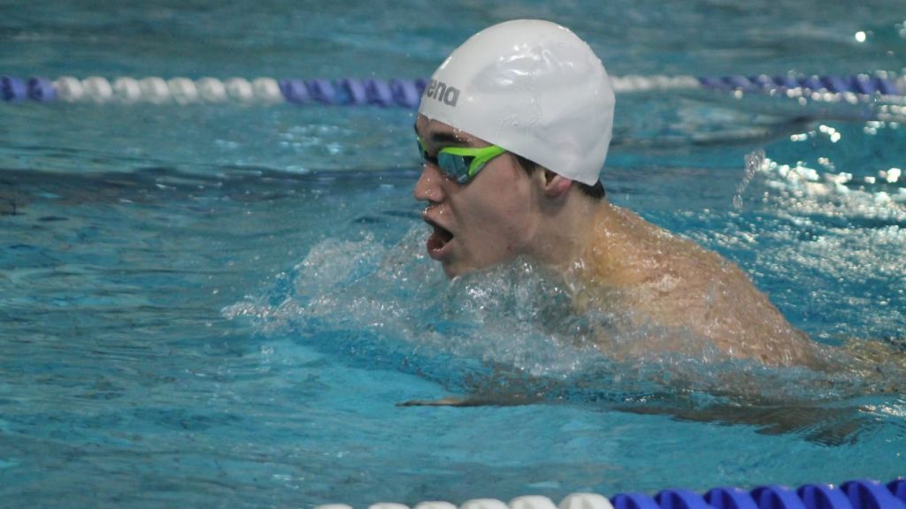 Der 17-jährige Fabian Brune aus Finnentrop nimmt an der Para-Europameisterschaft im Schwimmen teil. von privat