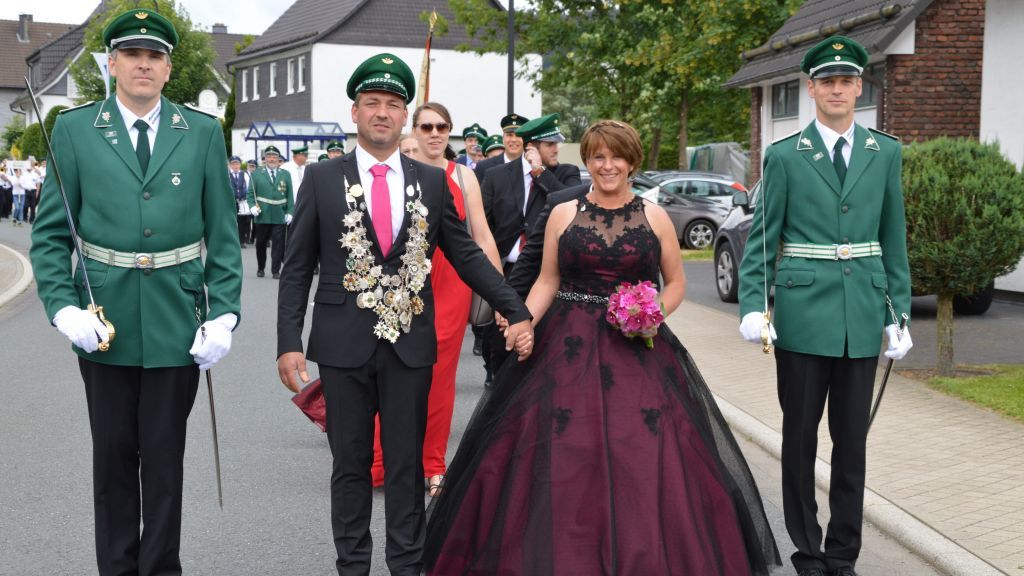 Ihre Amtszeit endet am Montag: Königspaar Markus und Manuela Vickermann. von Barbara Sander-Graetz