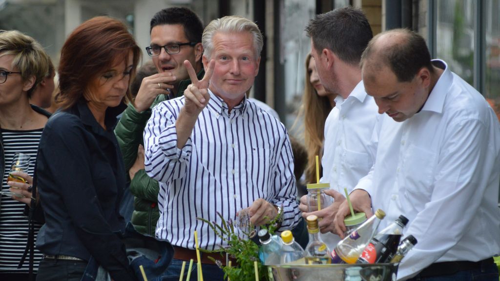 Die Geschäfte hatten geöffnet und boten Sonderaktionen. von Barbara Sander-Graetz