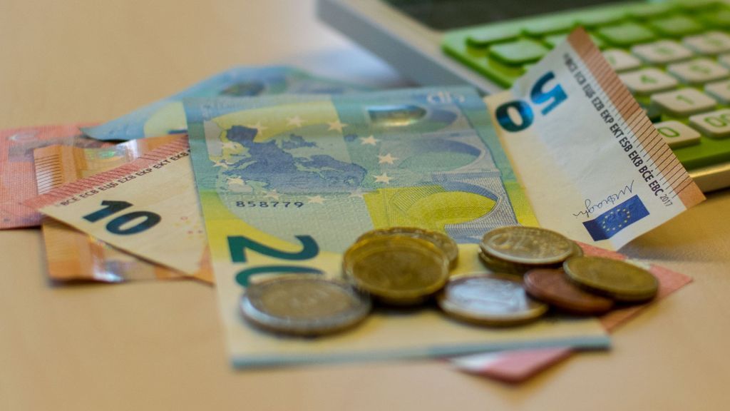  von Symbol Nils Dinkel