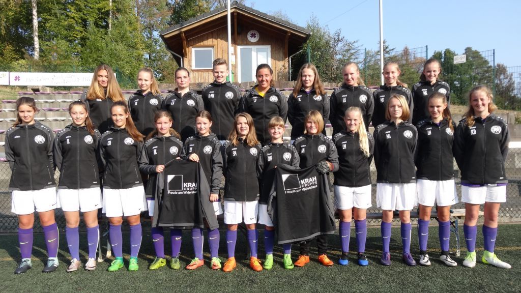 Der Kader besteht derzeit aus 23 Spielerinnen. von privat
