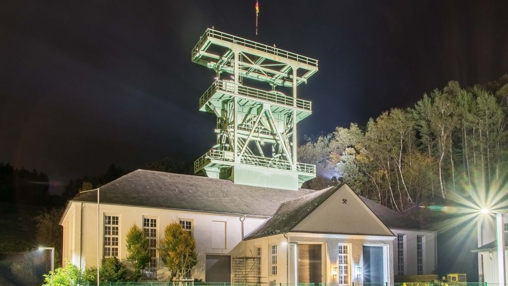  von Symbol Nils Dinkel