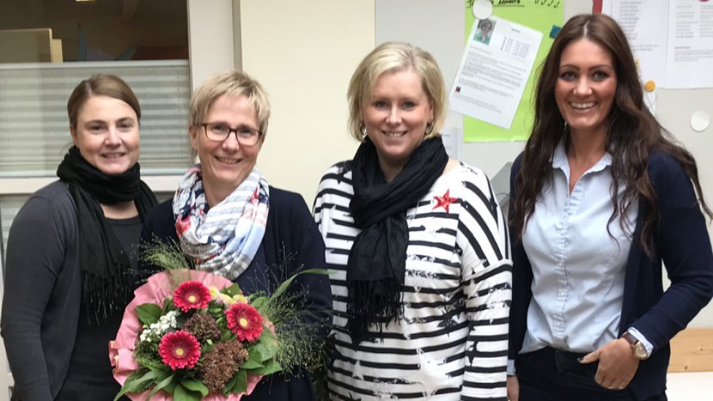 Der Vorstand des Schatzkisten-Elternvereins (von links) Martina Artino, Katja Baumann und Nancy Hofmann hieß die neue Leitung Anja Kresin (2. von links) nun auch offiziell willkommen. von privat
