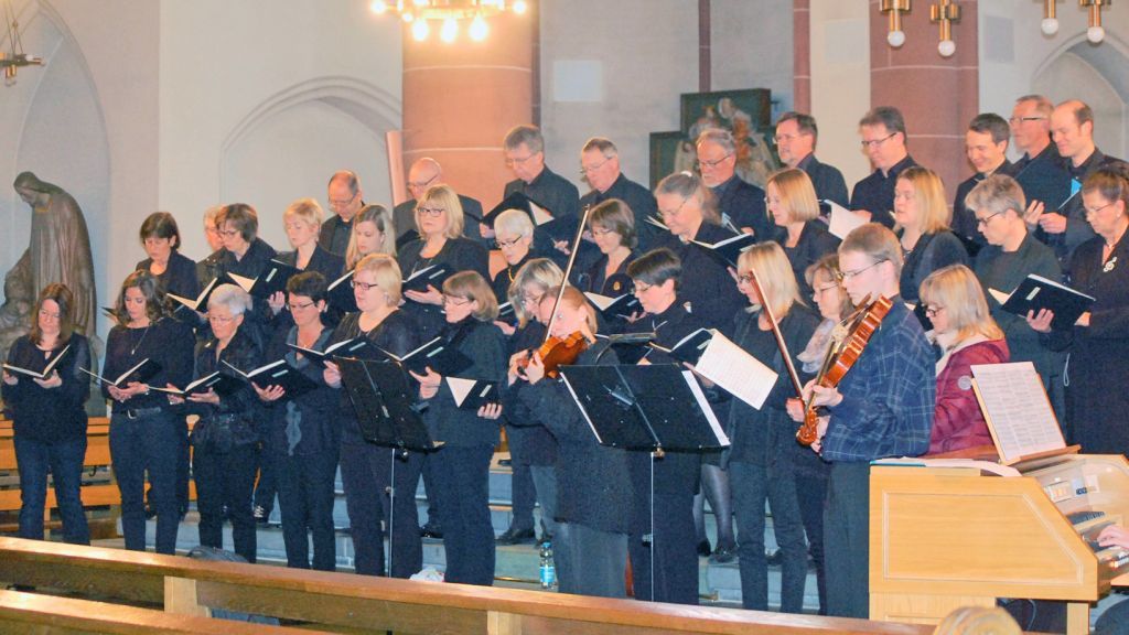Der Kammerchor Olpe lädt für Sonntag, 11. November, zum großen Konzert in die St. Martinus Kirche in Olpe. von privat