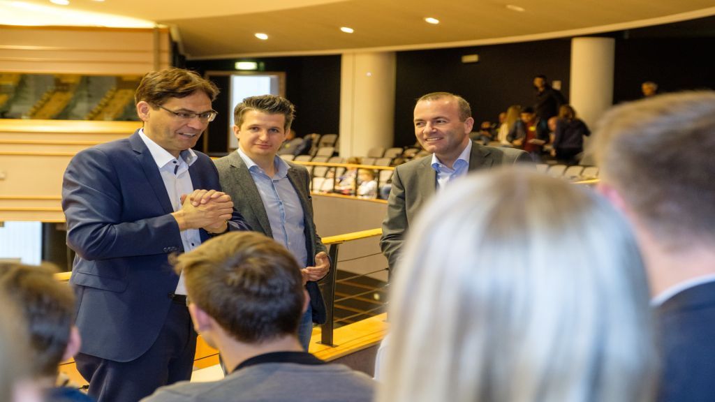 Peter Liese unterstützt die Kandidatur von Manfred Weber als Spitzenkandidat der EVP für die Europawahl. von © European Union 2018