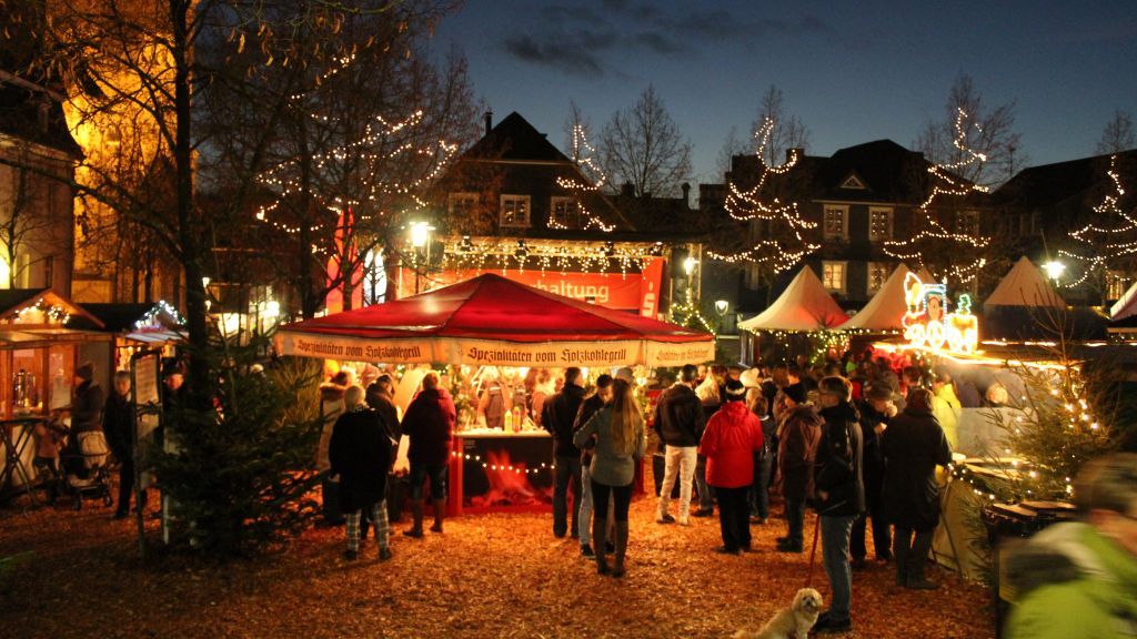 Der Weihnachtsmarkt in Olpe findet in diesem Jahr wieder an zwei aufeinanderfolgenden Wochenenden statt. von Stadtmarketingverein Olpe Aktiv