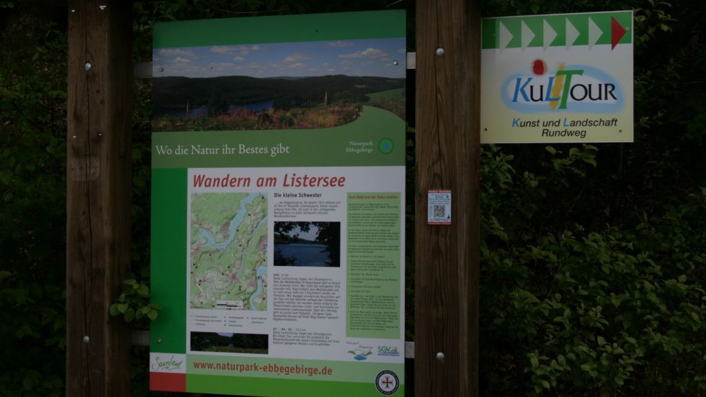 Mit Themen-Wanderwegen wie der "KulTour" bewirbt sich Drolshagen um Anerkennung als staatlich anerkannter Erholungsort. von Rüdiger Kahlke