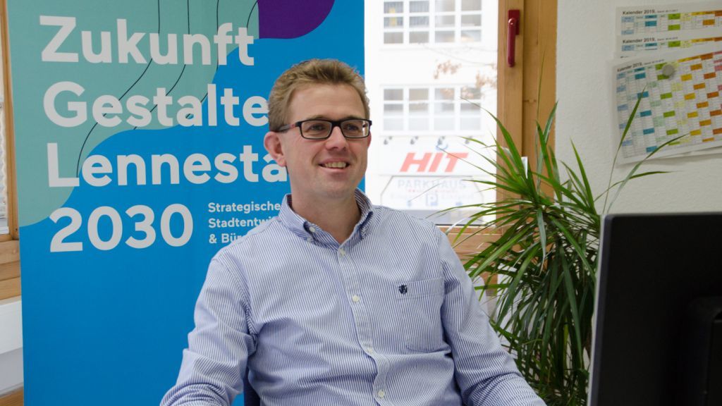 Martin Steinberg von der Stadt Lennestadt ist zufrieden mit der Online-Beteiligung: "Wir haben bislang mehr als 5200 Votes, und das ist für eine kleine Kommune ein gutes Ergebnis." von Sven Prillwitz
