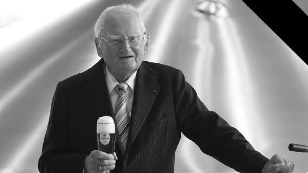 Südwestfalen hat einen der bedeutendsten und prägendsten Unternehmer verloren: Dr. h.c. Friedrich Schadeberg, Senior-Chef der Krombacher Brauerei, ist im Alter von 98 Jahren verstorben. von Krombacher Brauerei