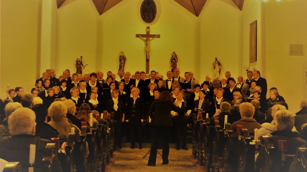 Der GV Bamenohler Männerchor freut sich auf das große Adventskonzert. von privat