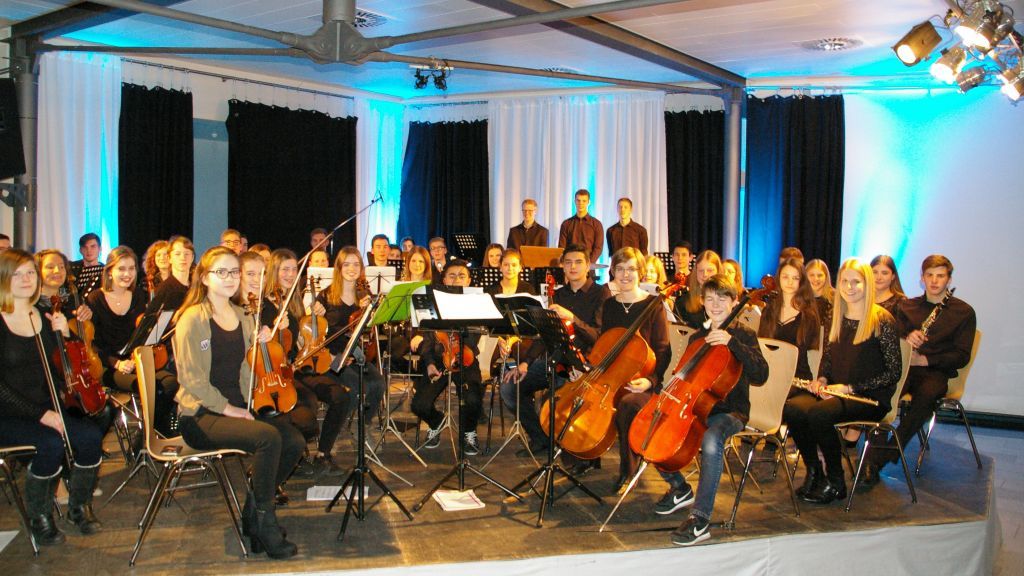 Das Streich- und Blasorchester des Städtischen Gymnasiums Olpe freut sich auf den Konzertabend. von privat