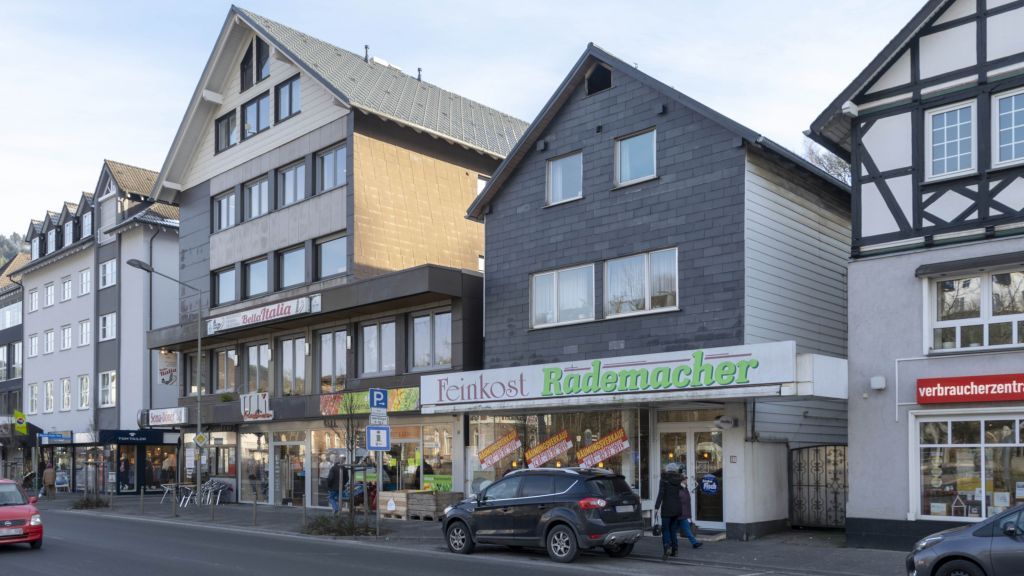 Seit mehr als 50 Jahren betreibt Familie Rademacher das Geschäft in Altenhundem. von Nils Dinkel