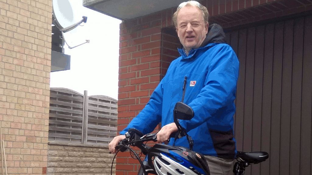 Referent Paul Hartmann mit einem E-Bike. von Stadt Lennestadt