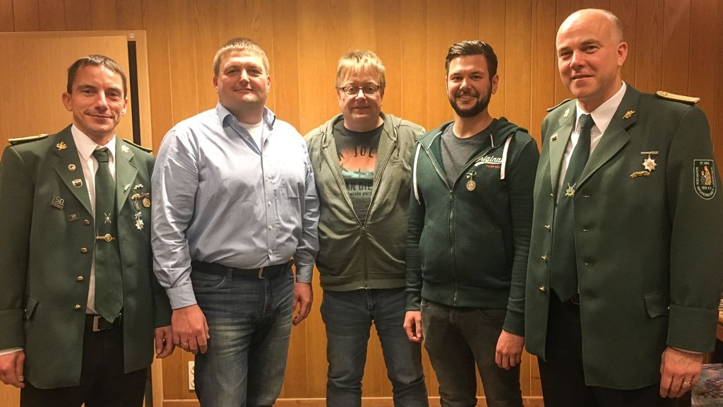 Der 2. Vorsitzenden Sascha Schulte mit den neuen Vorstandsmitgliedern Stephan Braunsdorf, Peter Teipel, Dennis Netten und dem 1. Vorsitzenden André Zepke (von links). von privat