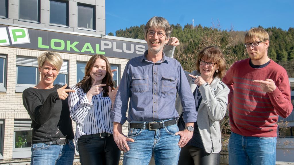 Wolfgang Schneider (Mitte) verstärkt das LokalPlus-Team als weiterer Redakteur. von LokalPlus