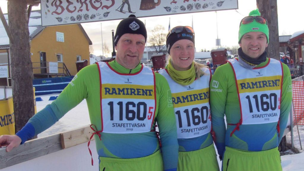 Vasa-Lauf in Schweden: Mit dabei waren Melina Schöttes (Mitte) aus Oberhundem, ihr Bruder Manuel (re.) und ihr Vater Andreas. von privat