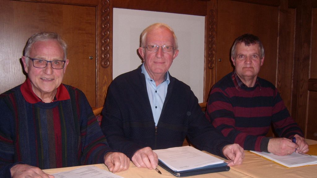 Der Vorstand der Natur- und Heimatfreunde (von links): Anton Bicher, Herbert Zens und Ulrich Rüenauver. von privat