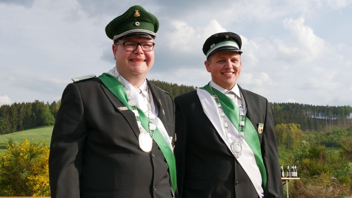 André Korreck (links) und Michael Voß sind die neuen Majestäten der Stadt Lennestadt. von Celine Kebben