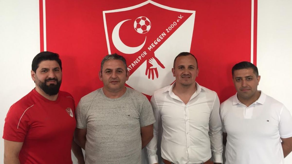 (von links): Bünjamin Cengel, Tekin Celiktas, Burhan Peci und Medeni Üzer. von privat