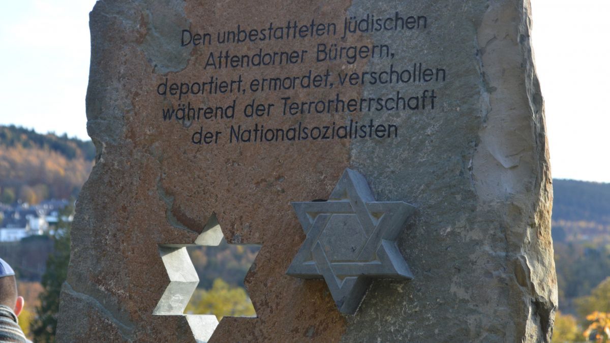 Die Gedenkstele wurde im Herbst 2018 eingeweiht. von Barbara Sander-Graetz
