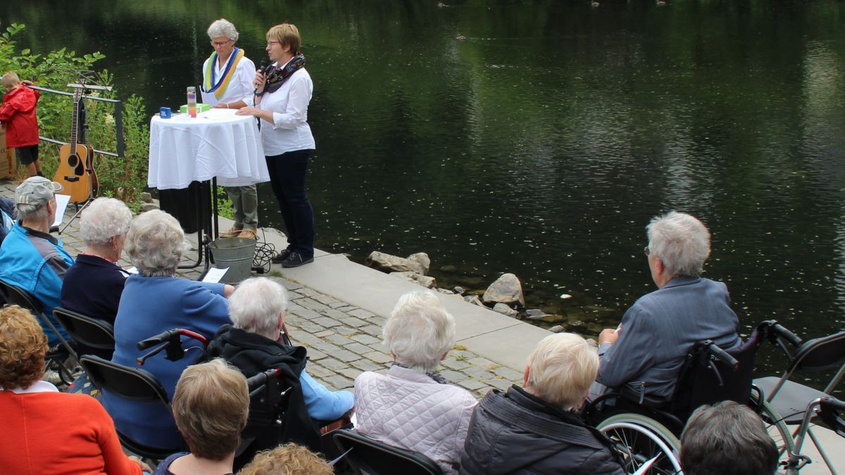 Am Ufer der Lenne in Finnentrop fand jetzt ein ganz besonderer Gottesdienst statt. von privat