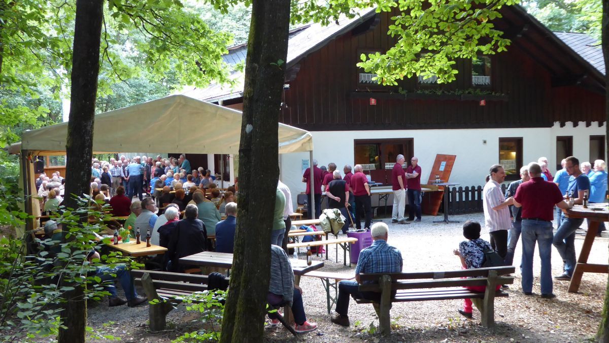 Der Gesangverein beim Waldfest im vergangenen Jahr. von privat