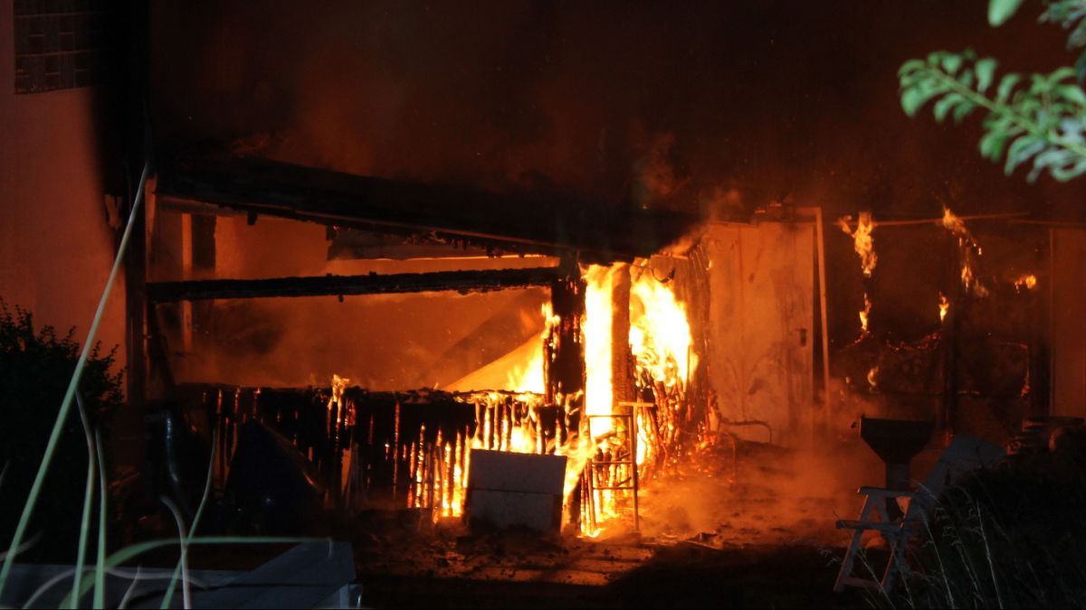 Der Brand in Maumke hat immensen Schaden angerichtet. von Kreispolizeibehörde Olpe