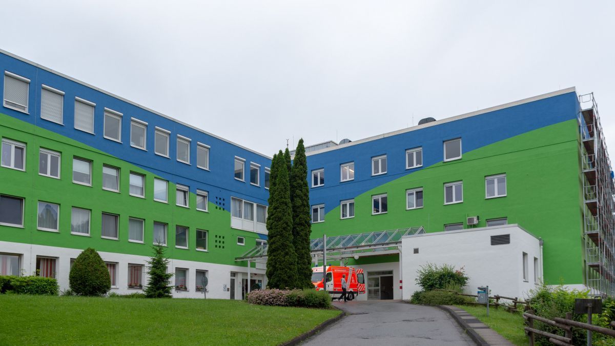 Am Altenhundemer Josefs-Hospital soll ein Neubau entstehen. Pläne dazu stellte Johannes Schmitz, Geschäftsführer der Hospitalgesellschaft, im Ausschuss für Stadtentwicklung und Bauen vor. von Nils Dinkel