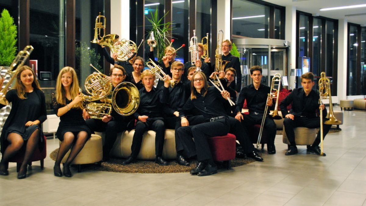 Talentierte junge Musiker aus NRW treten als „Junge Blechbläser NRW“  in Finnentrop auf. von privat