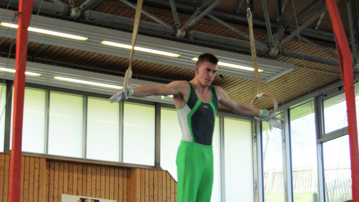 Mattis Eckstein aus der SG Langenei-Kickenbach/Gleidorf an den Ringen. von privat