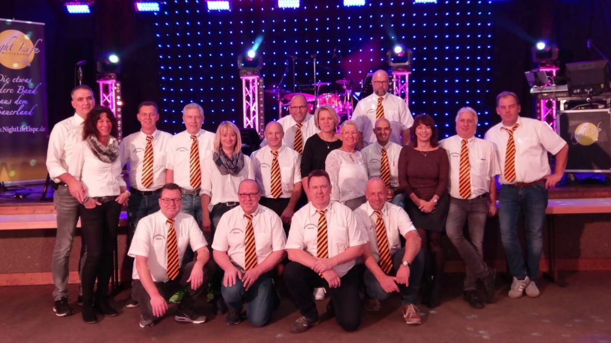 Der Schellenbaumclub sorgt in Ennest für die Party Night. von privat