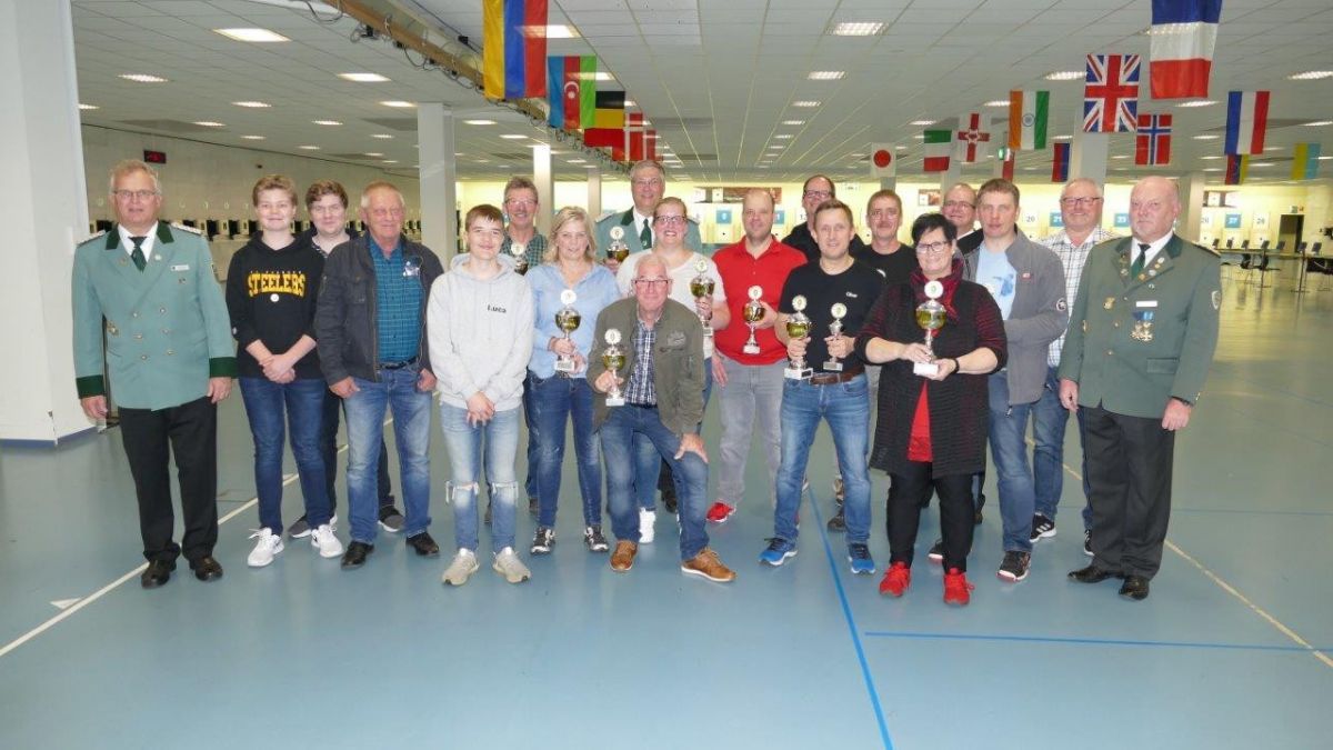 Der Kreisschützenbund Olpe war beim 40. Bundespokalschießen des Sauerländer Schützenbundes erfolgreich. von privat