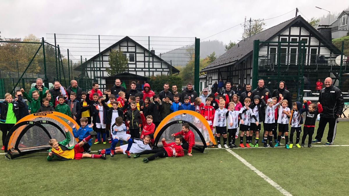 Die Teilnehmer des Funino-Turniers. von privat