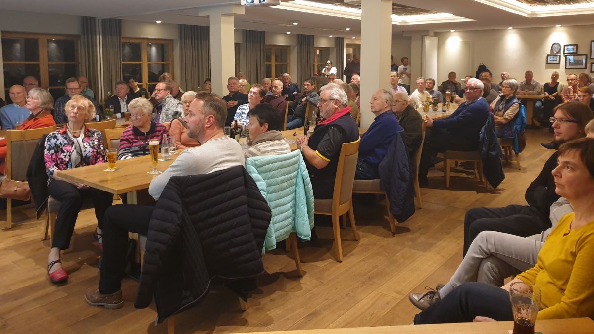 Die Veranstaltung des Gemeindeheimatbundes zum Thema Höhlenforschung war gut besucht. von Doris Kennemann