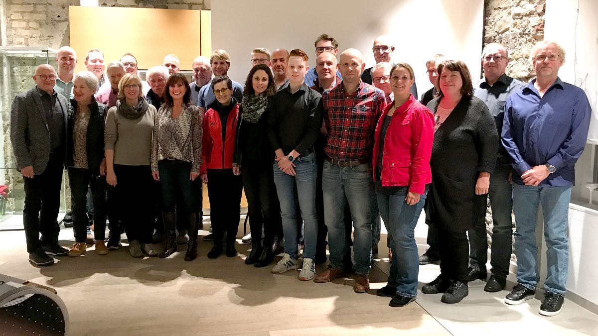 Die Anwesenden beim Treffen der Wettbewerbsteilnehmer in Grevenbrück. von Stadt Lennestadt