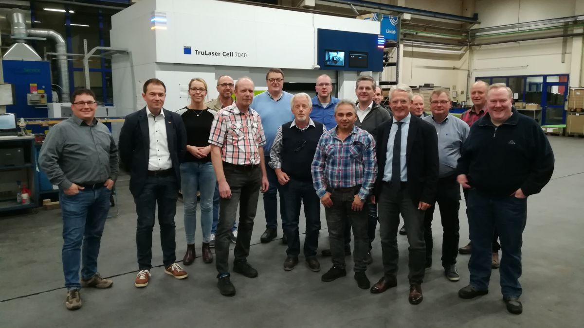 Die CDU-Fraktion besuchte die Firma SLT in Würdinghausen. von privat