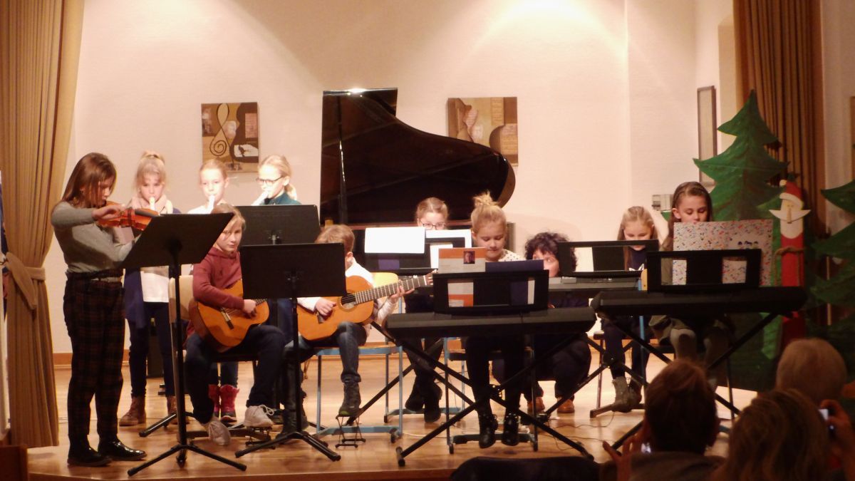 Das „JeKits-Orchester“ hatte in Olpe seinen ersten größeren Auftritt. von privat