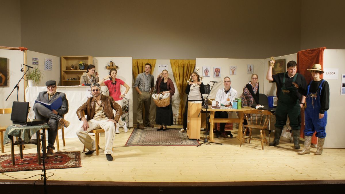 Die Theatergruppe Helden freut sich auf ihren Auftritt in der Attendorner Stadthalle. von privat