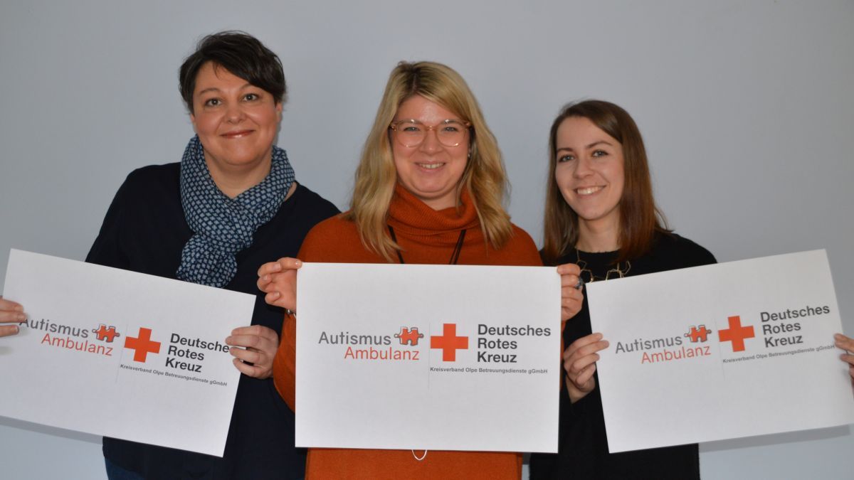 Ulrike Göbel-Rump, Julia Neiß und Aline Zenz (von links) bieten in der Autismus-Ambulanz Förderung, Begleitung und Training für Autisten an. von privat