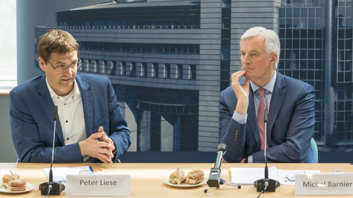 Der Brexit war Thema vieler Veranstaltungen und Gespräche von Peter Liese. Hier mit dem Chefunterhändler der EU für den Brexit Michel Barnier. von Europabüro