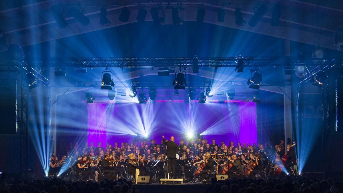 Nach 2011 findet die „Night of Sounds“ wieder in der Showhalle in Elspe statt. von Volksbank