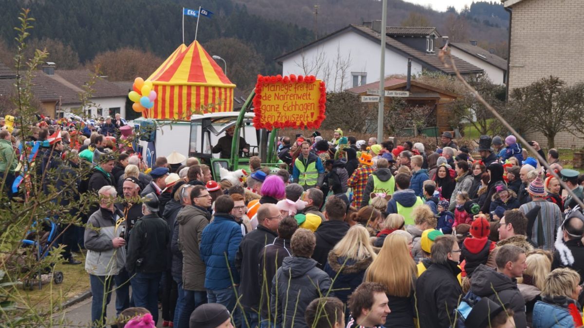 In Eichhagen wird es wieder trubelig: Zum 26. Mal zieht der Karnevalszug durch den kleinen Ort. von privat