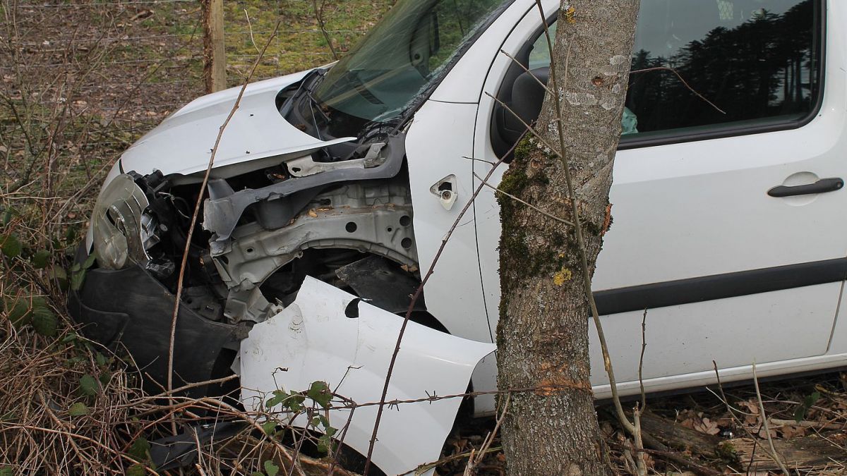Der Wagen des 35-Jährigen wurde erheblich beschädigt. von Polizei Olpe